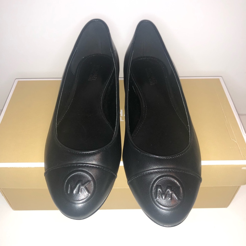 New in Box Black Michael Kors Flats